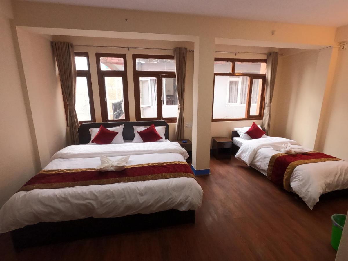 Hotel Silver Jubilee Kathmandu Exterior photo